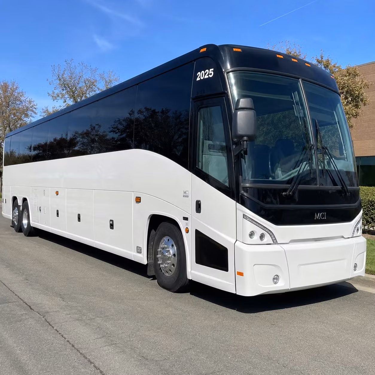 plan your group transportation to frontier field and rochester amphitheater events