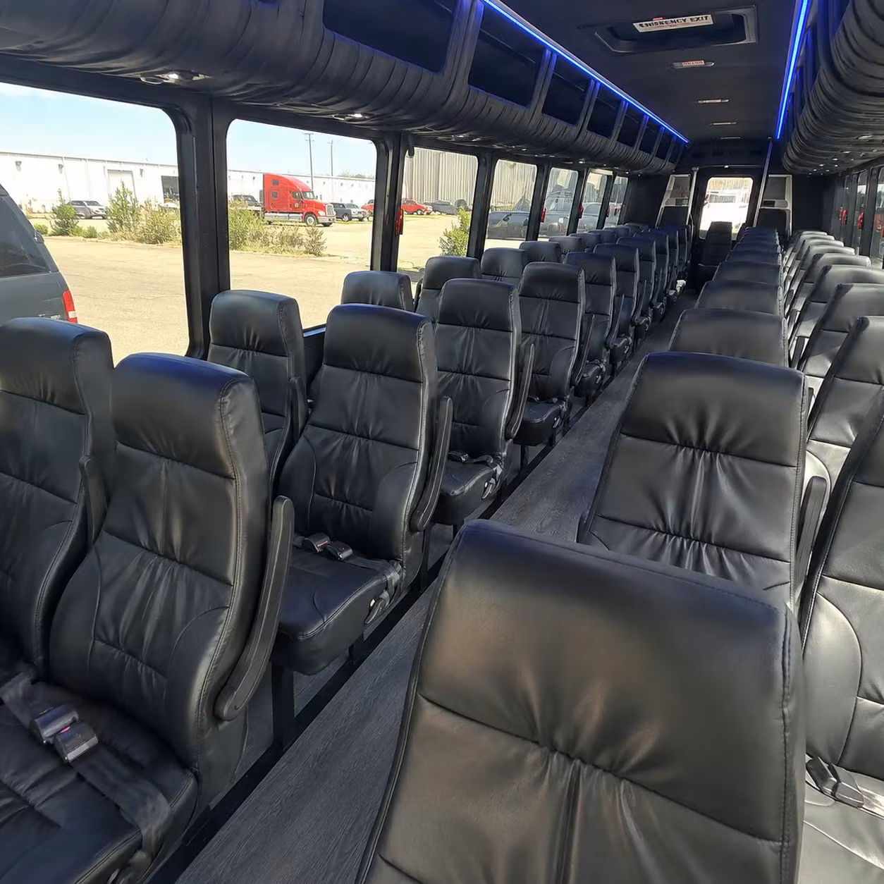 rochester 35 passenger minibus rental