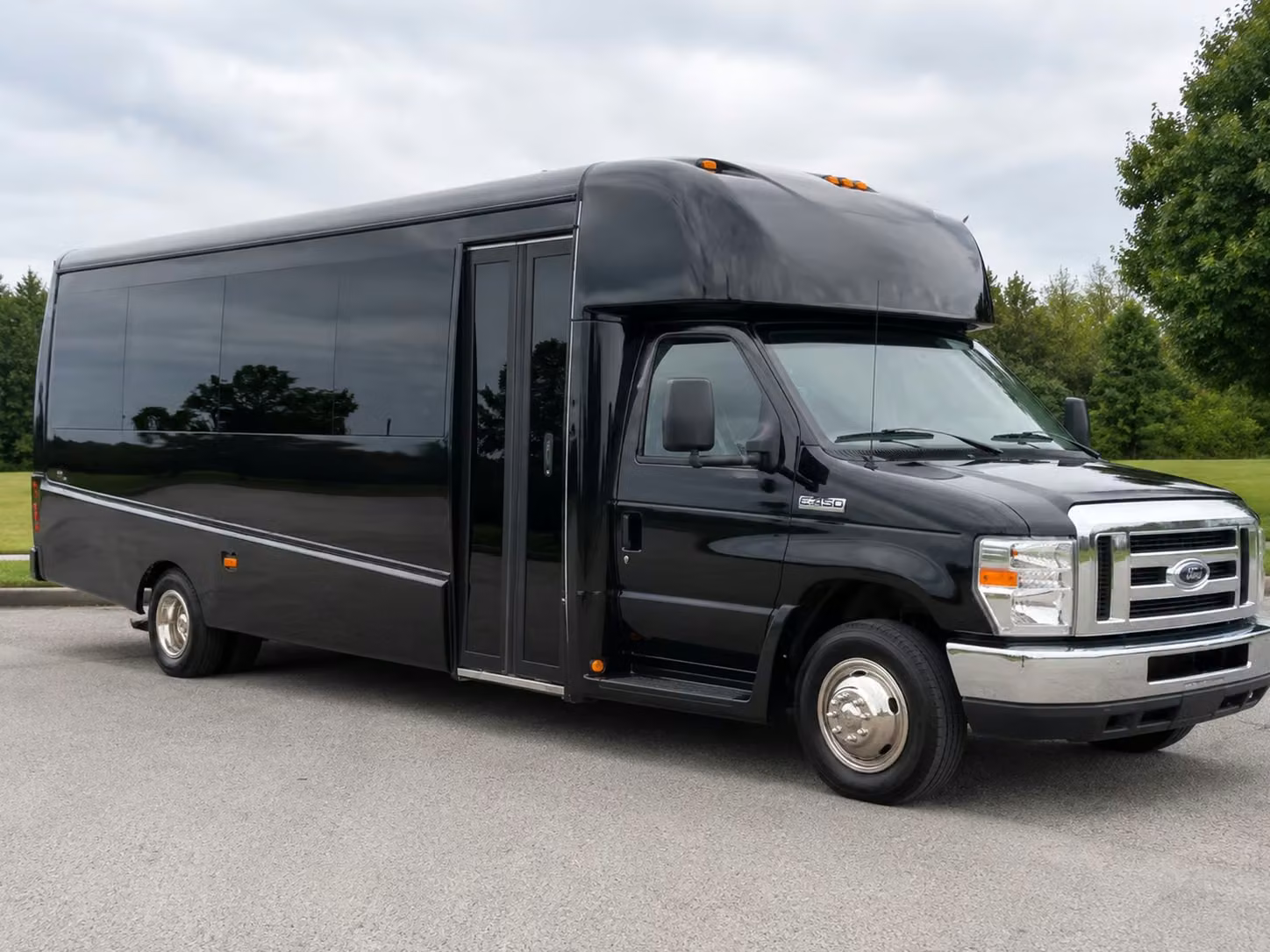 rochester prom minibus rentals perfect for smaller friend groups